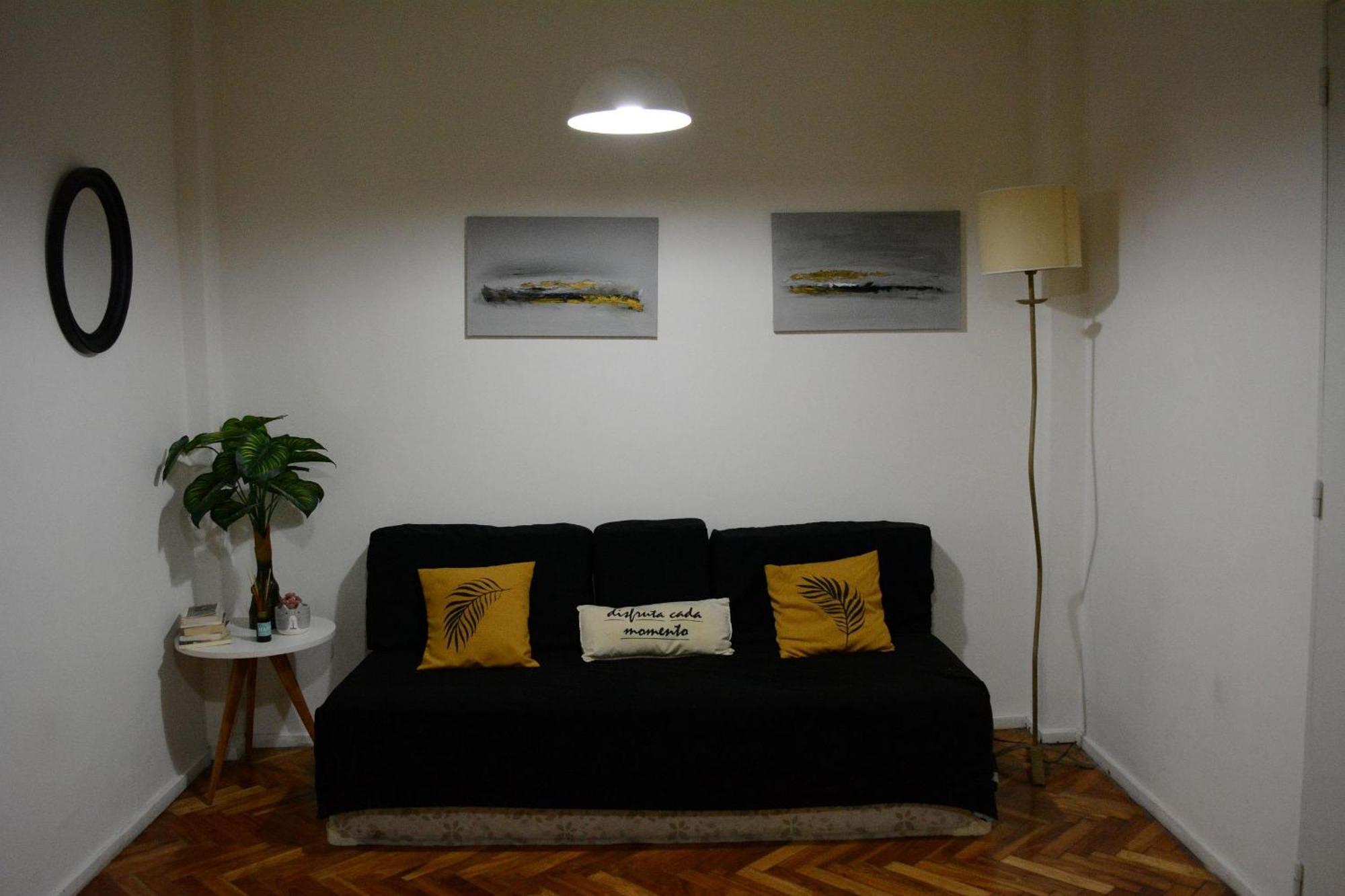 Apartamento Comodo Para 3 En Recoleta Apartment บัวโนสไอเรส ภายนอก รูปภาพ